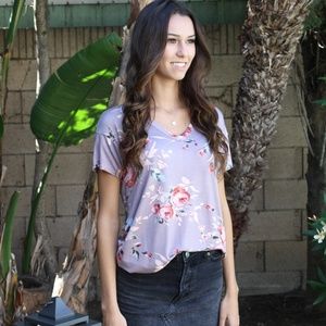 Short sleeve flower T-shirt